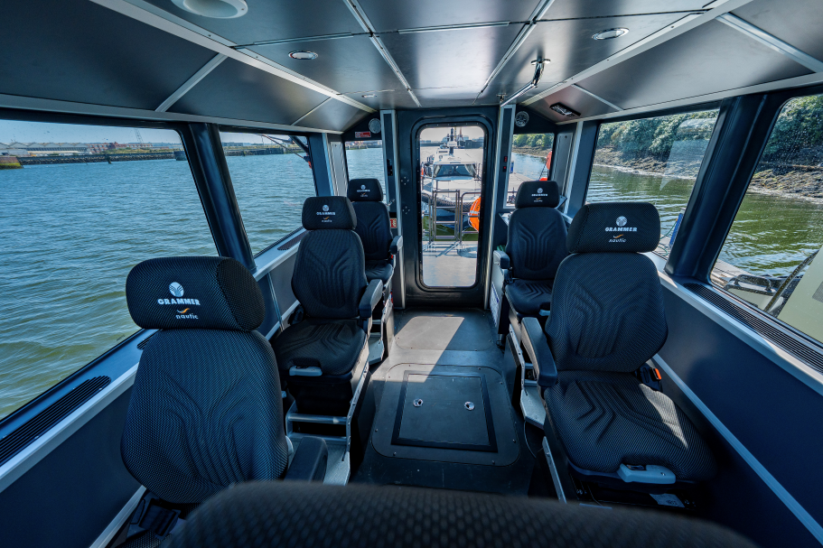 Seating arrangement inside a boat