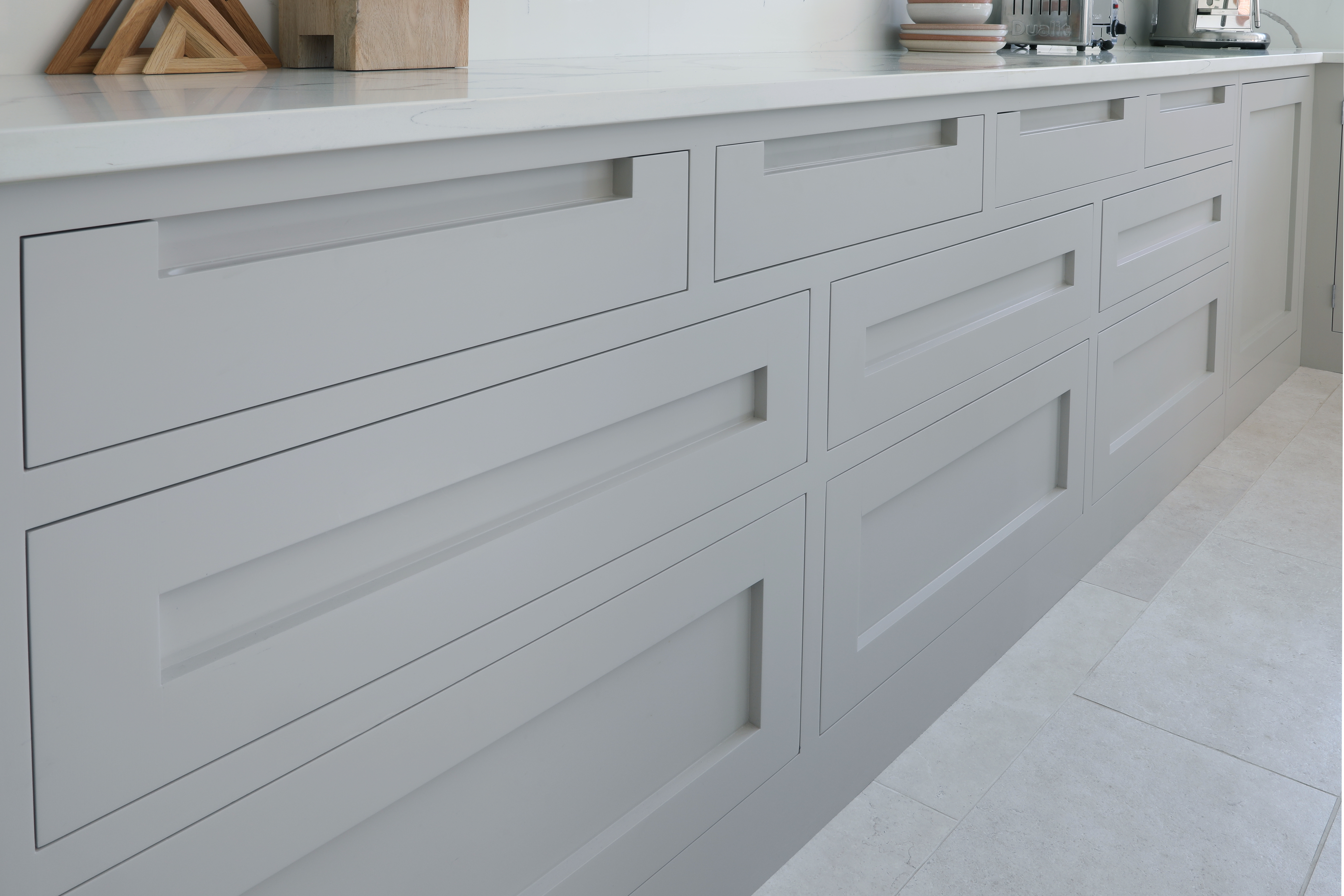 3 Hammond Kitchen Handeless Drawers