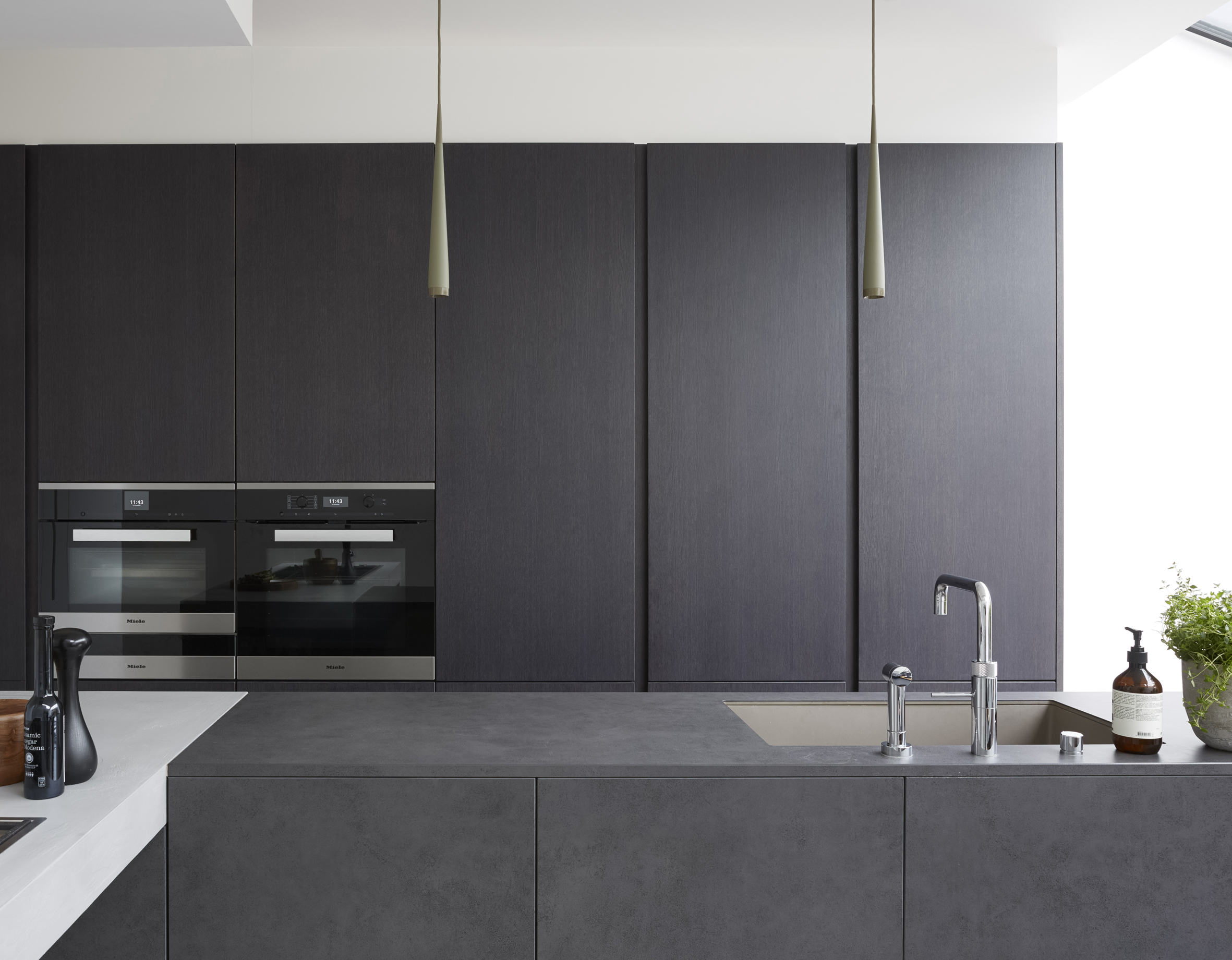 Miele Hub Kitchens Bank Ovens (Hub Kitchens Case Study November 2017