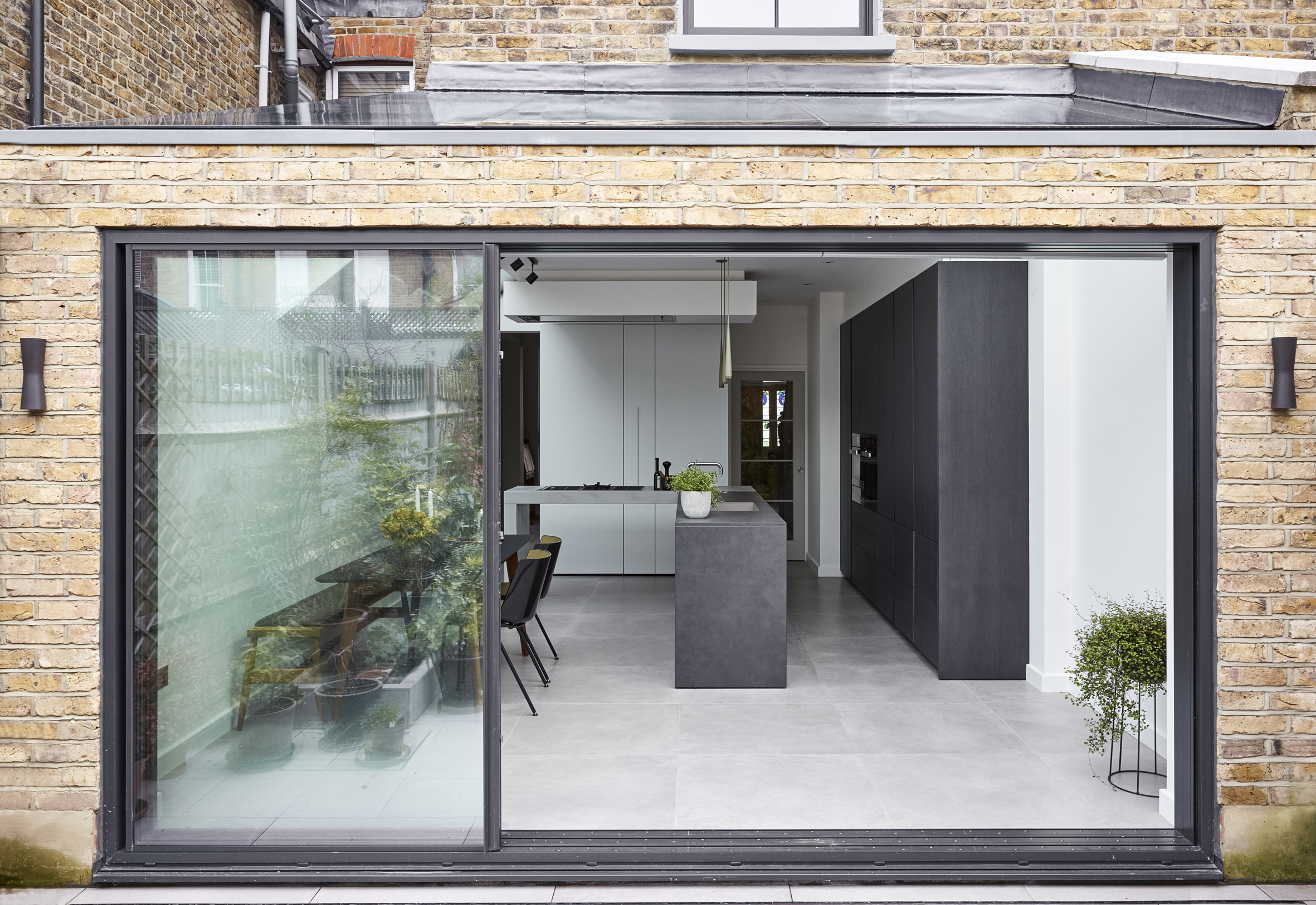 Miele Hub Kitchens Outside In Ovens (Hub Kitchens Case Study November 2017