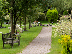 HWB - Howe Bridge Crematorium - Grounds 