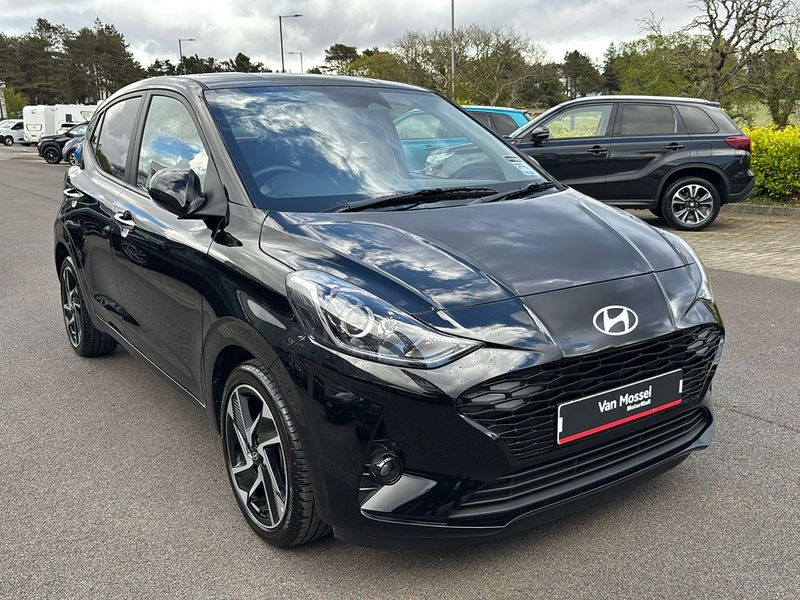 2025 HYUNDAI I10 PREMIUM 19,995 1,964 MILES PETROL AUTO 2025 VIEW... photo