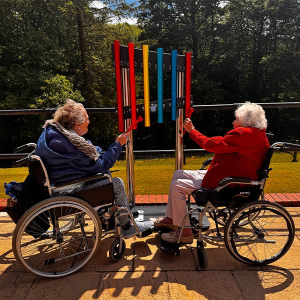 Award-Winning Dementia Care Enhanced Through Outdoor Music